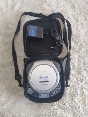 Sony Discman D-EG5 Portable CD Player Silver ESP2 Megabass with Power Adapter &